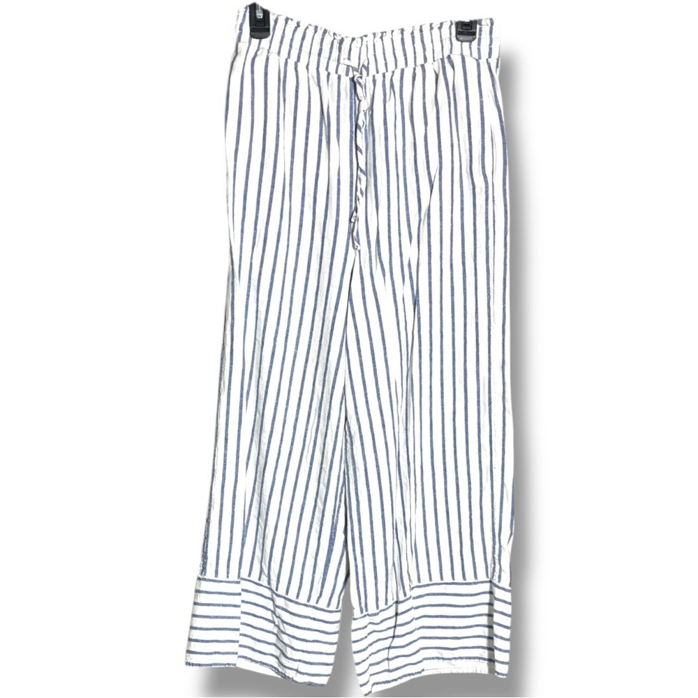 Lauren Conrad 2-Piece White and Blue Striped Lightweight Tie Up Top & Bottom Set - Picture 16 of 16